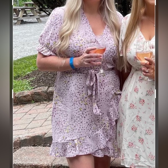 Dress - Picture 4 of 4